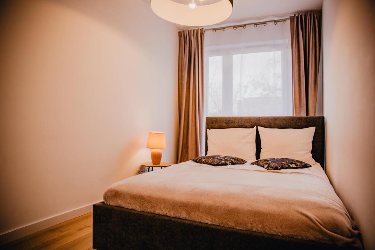 Jbhotels Apartament Premium Plus ชเตชชิน ภายนอก รูปภาพ
