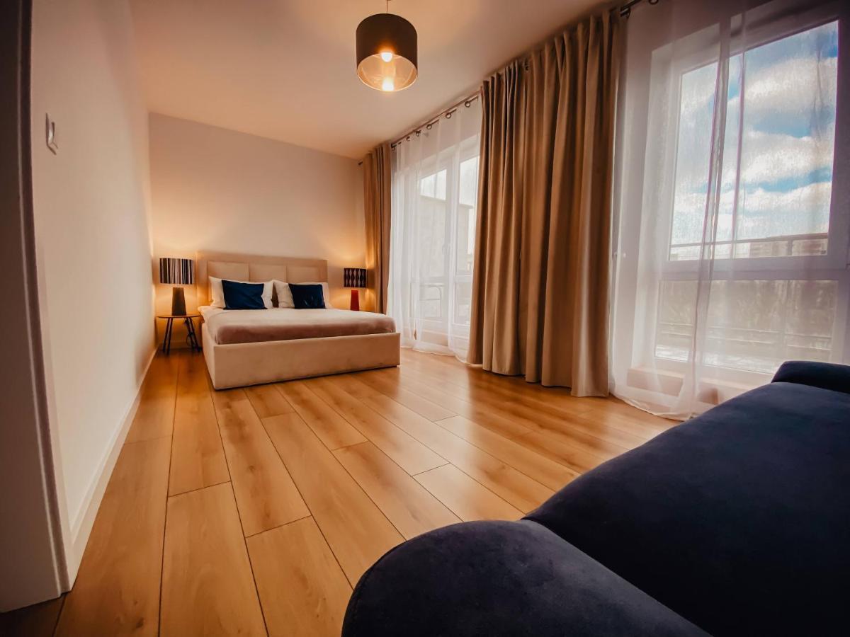 Jbhotels Apartament Premium Plus ชเตชชิน ภายนอก รูปภาพ